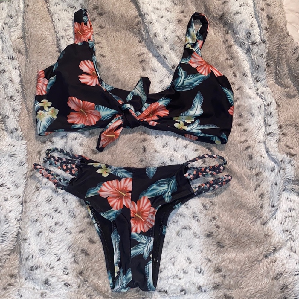 Bathing suit